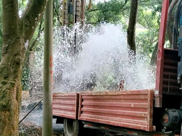 湖北打深水井施工案例